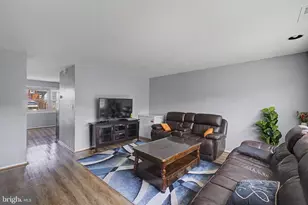4447 Norfen Rd, Baltimore, MD 21227 - Photo 4