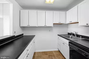 28 Allegheny Ave, Towson, MD 21204 - Photo 10