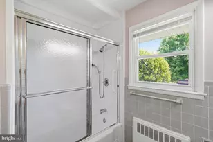 2303 Farringdon Rd, Baltimore, MD 21209 - Photo 24