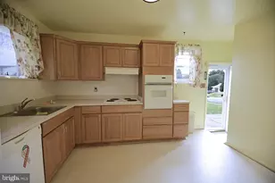 4121 Loch Carrow Rd, Baltimore, MD 21236 - Photo 6