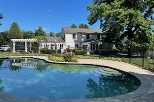 6 Candlelight Ct, Lutherville Timonium, MD 21093 - Photo 2