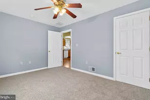 16 Propeller Dr, Baltimore, MD 21220 - Photo 14