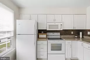 8 London Perry Ct, Middle River, MD 21220 - Photo 10