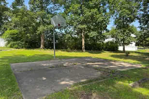7002 Pinecrest Rd, Baltimore, MD 21228 - Photo 4