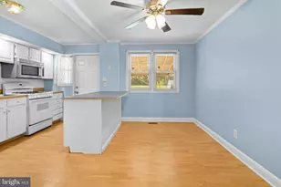 364 Leeanne Rd, Baltimore, MD 21221 - Photo 6