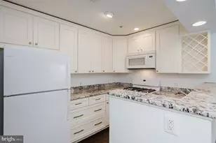 6830 Hayley Ridge Way, Baltimore, MD 21209 - Photo 12