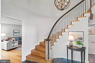 264 E Padonia Rd, Lutherville Timonium, MD 21093 - Photo 2