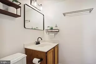 205 E Joppa Rd, Towson, MD 21286 - Photo 26