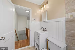 2207 Hawthorne Rd, Baltimore, MD 21220 - Photo 16