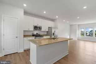 330 Sweetbay Rd, Essex, MD 21221 - Photo 14