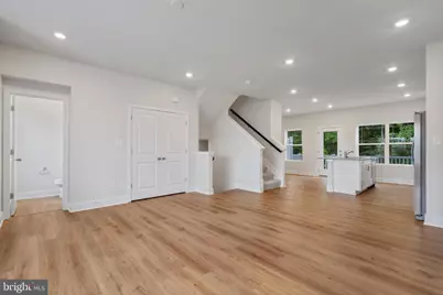 330 Sweetbay Rd, Essex, MD 21221 - Photo 6