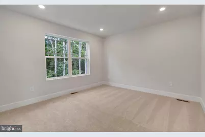 330 Sweetbay Rd, Essex, MD 21221 - Photo 18