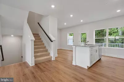 330 Sweetbay Rd, Essex, MD 21221 - Photo 10