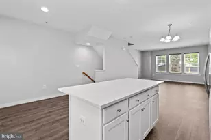 220 E Pennsylvania Ave, Towson, MD 21286 - Photo 10