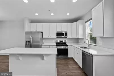 220 E Pennsylvania Avenue, Towson, MD 21286 - Photo 10