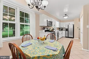 4 Alcan, Towson, MD 21286 - Photo 14