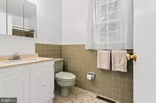 4 Alcan, Towson, MD 21286 - Photo 22