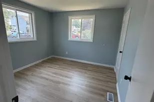 307 Oberle Ave, Essex, MD 21221 - Photo 6