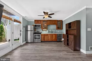 2858 Lodge Farm Rd, Baltimore, MD 21219 - Photo 12