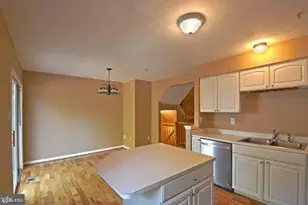 4982 Lockard Dr, Owings Mills, MD 21117 - Photo 6