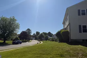 6409 Clifton Forge Cir, Catonsville, MD 21228 - Photo 4