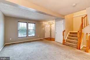 27 Silver Birch Ct, Owings Mills, MD 21117 - Photo 4
