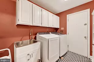 14210 Greencroft Ln, Cockeysville, MD 21030 - Photo 24
