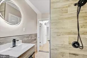 5601 Windsor Mill Rd, Baltimore, MD 21207 - Photo 14