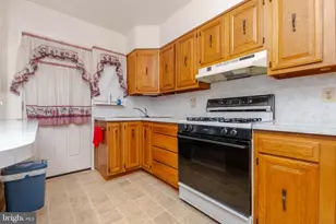 3410 Wallford Dr, Baltimore, MD 21222 - Photo 2