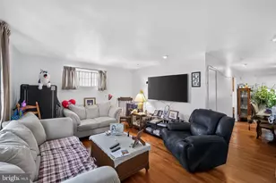 5002 Patterson Ave, Baltimore, MD 21215 - Photo 8