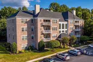 12103 Tullamore Ct, Lutherville Timonium, MD 21093 - Photo 2