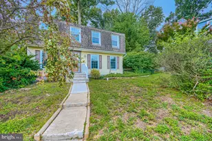 22 Heathrow Manor Ct, Nottingham, MD 21236 - Photo 2