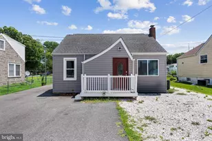 1709 Pin Oak Ave, Dundalk, MD 21222 - Photo 2