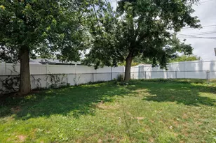 2106 N Rolling Road N, Windsor Mill, MD 21244 - Photo 22