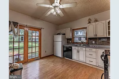 216 Riverview Avenue, Baltimore, MD 21222 - Photo 4