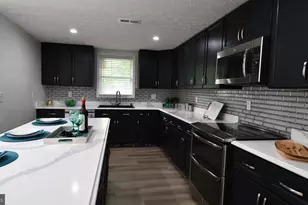 8 Sunnyking Dr, Reisterstown, MD 21136 - Photo 12