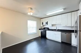 23 Valley Crossing Cir, Cockeysville, MD 21030 - Photo 6