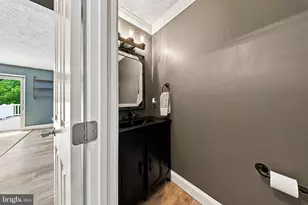 12424 Falls Rd, Cockeysville, MD 21030 - Photo 14