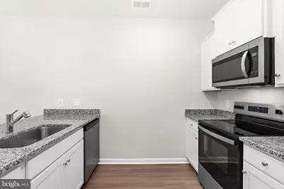 8112 Bartholomew Court, Baltimore, MD 21206 - Photo 16