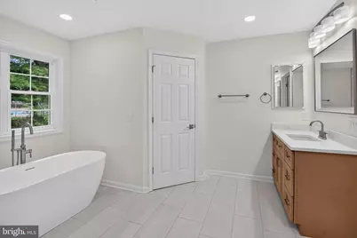 9536 Meadows Farm Drive, Owings Mills, MD 21117 - Photo 6