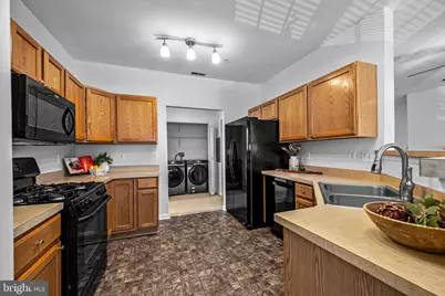 9661 Ashlyn Circle #9661, Owings Mills, MD 21117 - Photo 12