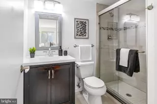 25 Stonehenge Cir, Pikesville, MD 21208 - Photo 12