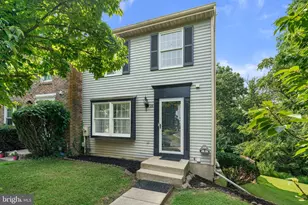 26 Spectator Ln, Owings Mills, MD 21117 - Photo 2