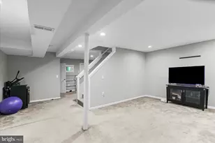 2667 W Park Dr, Baltimore, MD 21207 - Photo 30