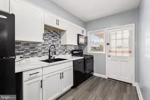 6105 Frederick Rd, Baltimore, MD 21228 - Photo 12