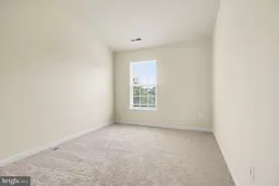 9715 Luguna Rd, Baltimore, MD 21220 - Photo 10