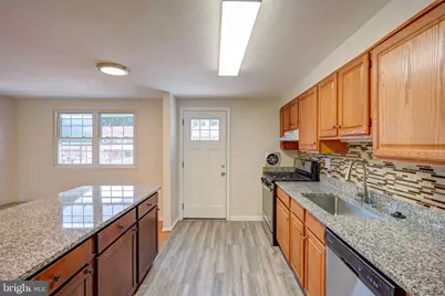 913 Regina Drive, Baltimore, MD 21227 - Photo 8