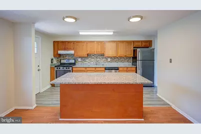 913 Regina Drive, Baltimore, MD 21227 - Photo 6