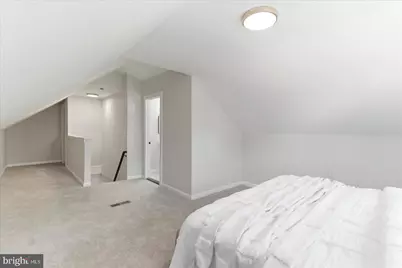 1 Glenwood Avenue, Baltimore, MD 21228 - Photo 16