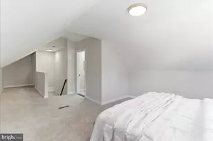 1 Glenwood Ave, Baltimore, MD 21228 - Photo 16
